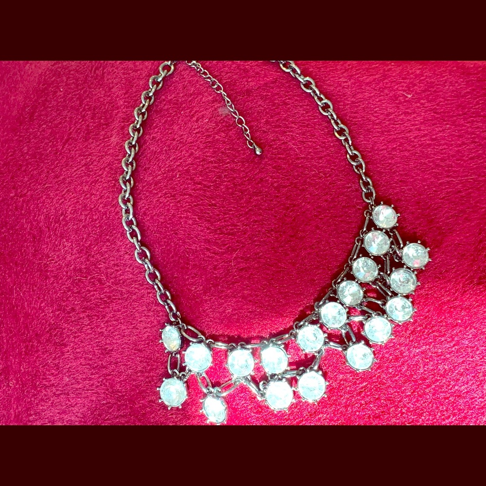 Holiday choker
